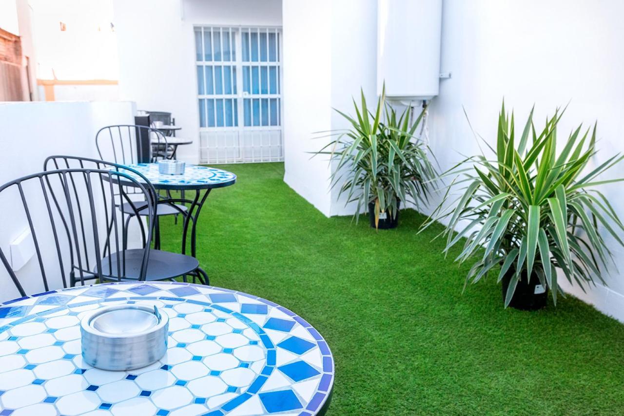 Downtown Apartment With Private Terrace & Jacuzzi Sevilha Exterior foto